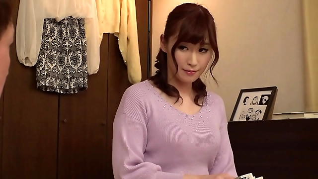 Massive Cock Thrusts Deep In Pussy For Orgasmic Ride