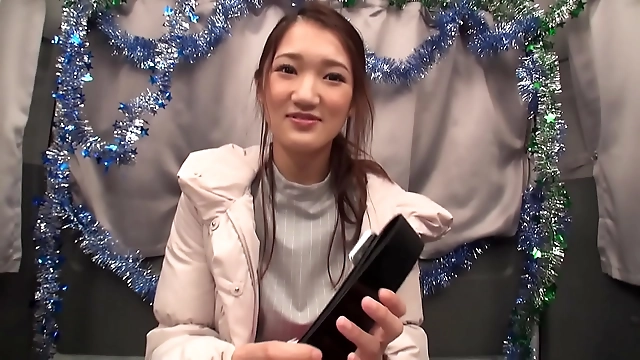 Seductive Brunette Gets Steamy In The Shower With Lotion Love