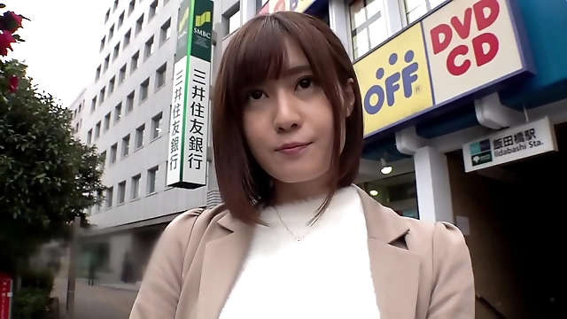 Hot Erotic Deep Kiss Leads Straight into Steamy Sex Scene