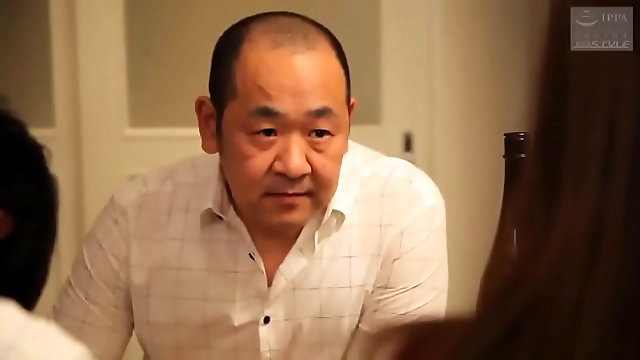 Seductive Busty Cutie Gives Tasty Hardcore Titty Job