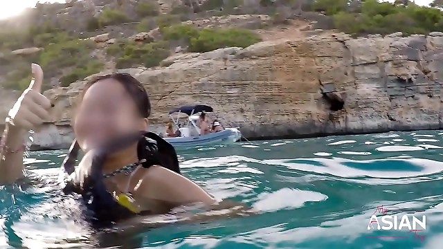 Blowing His Massive Penis With Expert Skill And Hunger