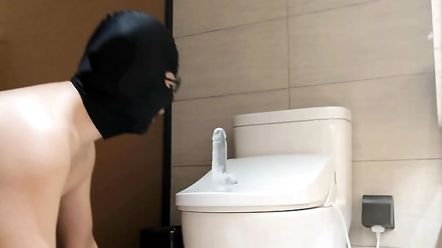 Sensuous Beach Babe Gets Fondled in Sexy Swimsuit Scene