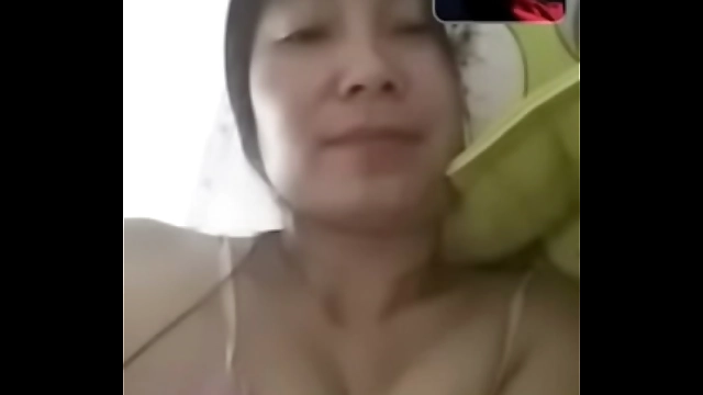 Sultry Asian Beauty Teasing Cock Before Seductive Blowjob