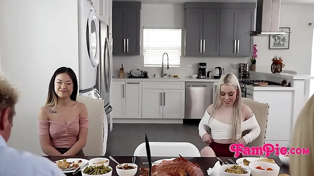 Rina's Polite Blowjob Leads To Passionate Sex Scene