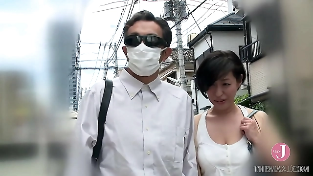 Hot Big-Breasted Babe Shakes in Orgasmic Bliss Video